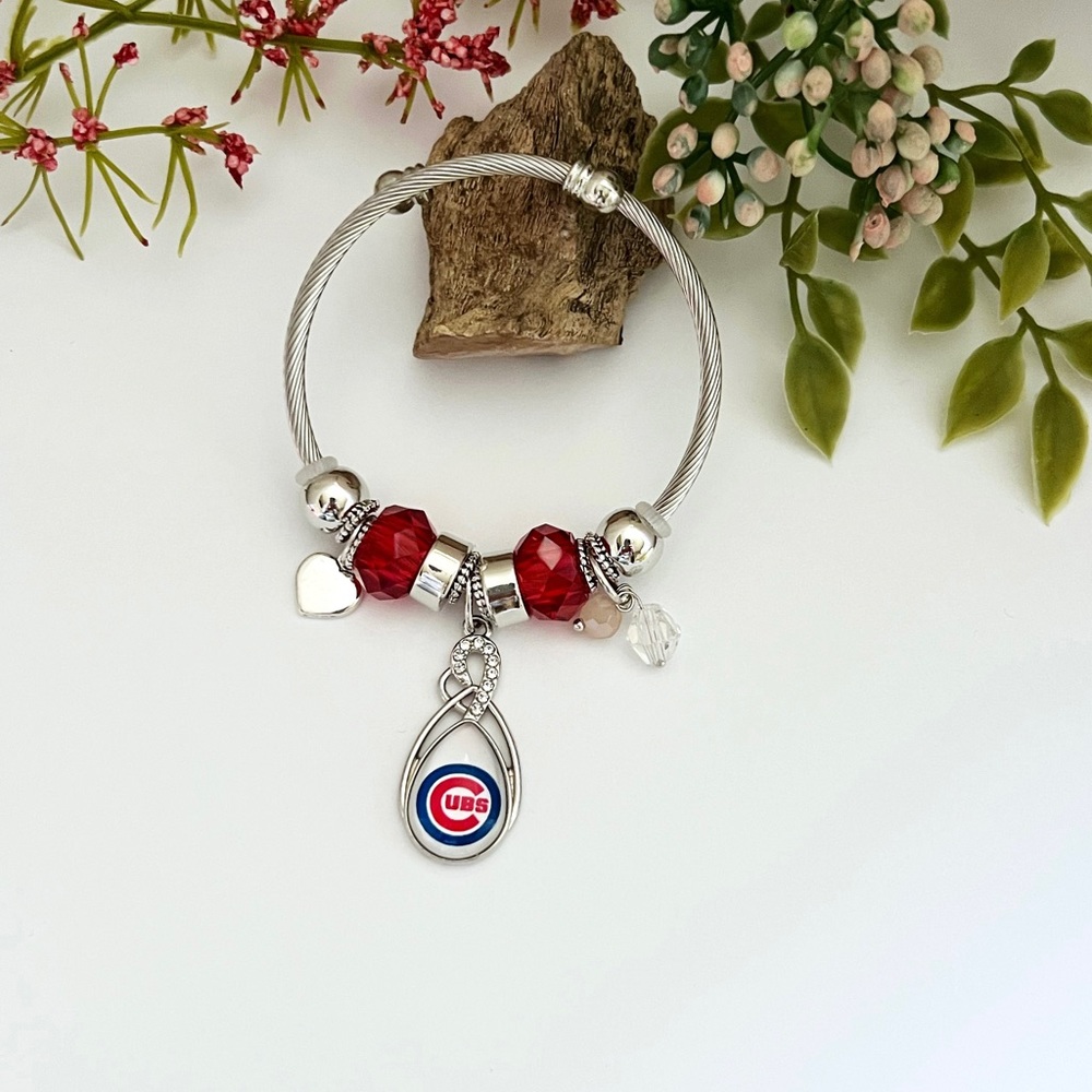 Cubs MLB Rhinestone Bangle Charm Bracelet - Picture 2 of 4